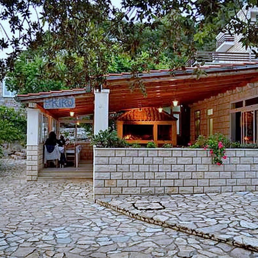 Guest House Kiko Pomena Exteriör bild