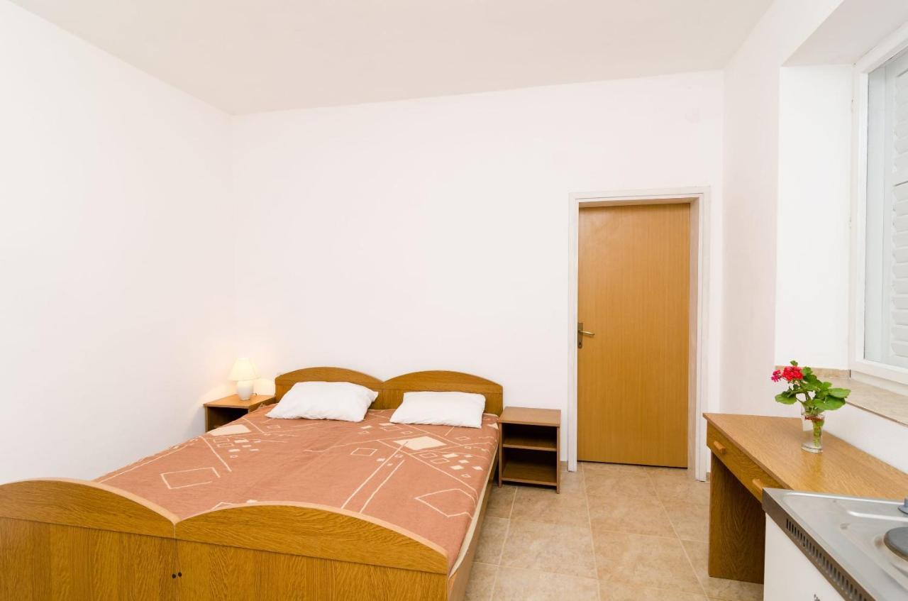 Guest House Kiko Pomena Rum bild