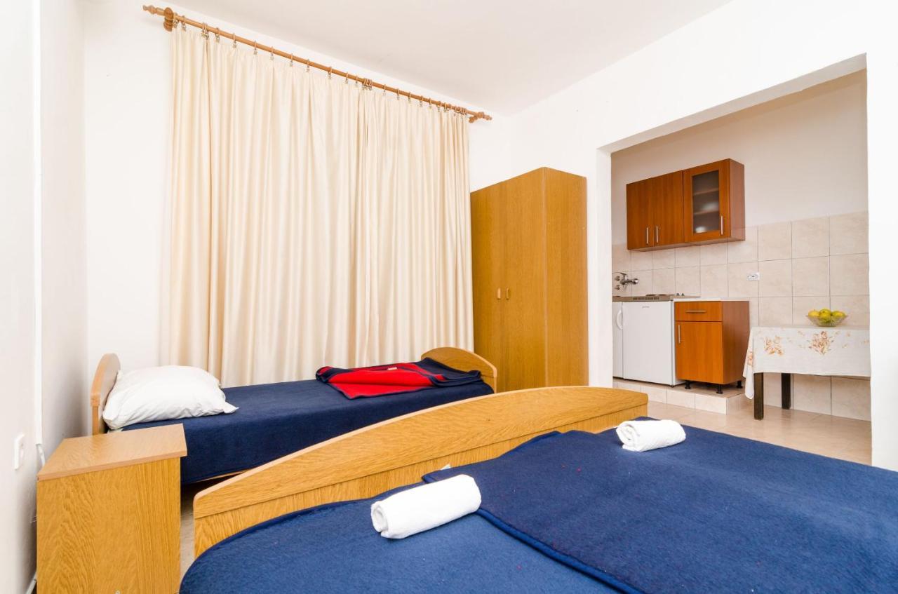 Guest House Kiko Pomena Rum bild