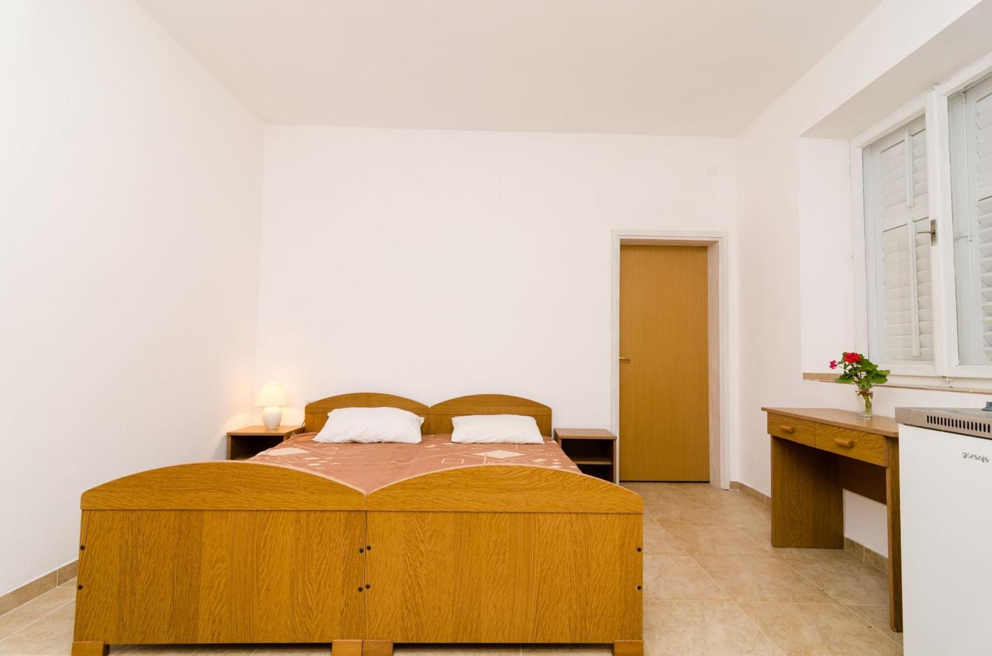 Guest House Kiko Pomena Rum bild