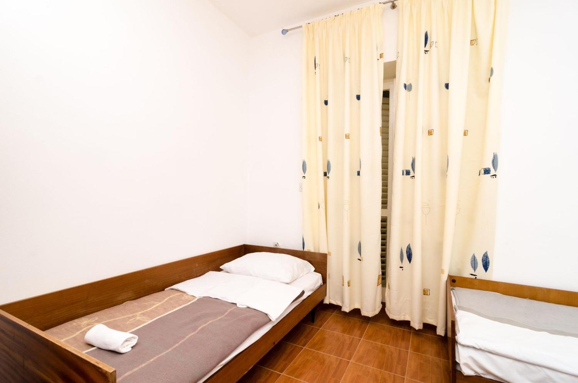 Guest House Kiko Pomena Rum bild